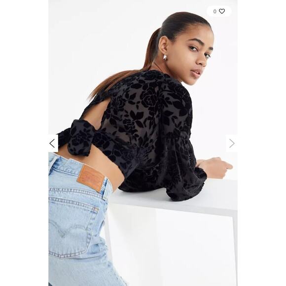 Lioness Eastside Sheer Black Velvet Floral Cropped Top Women’s Small - Picture 8 of 12